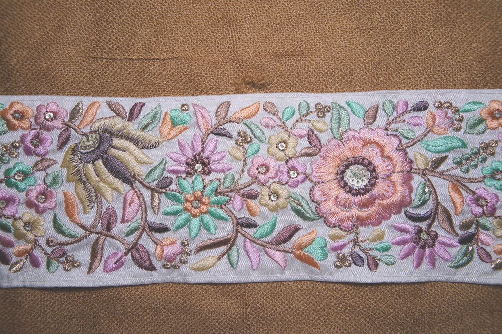 4525 Floral Pastel Threadwork Trim