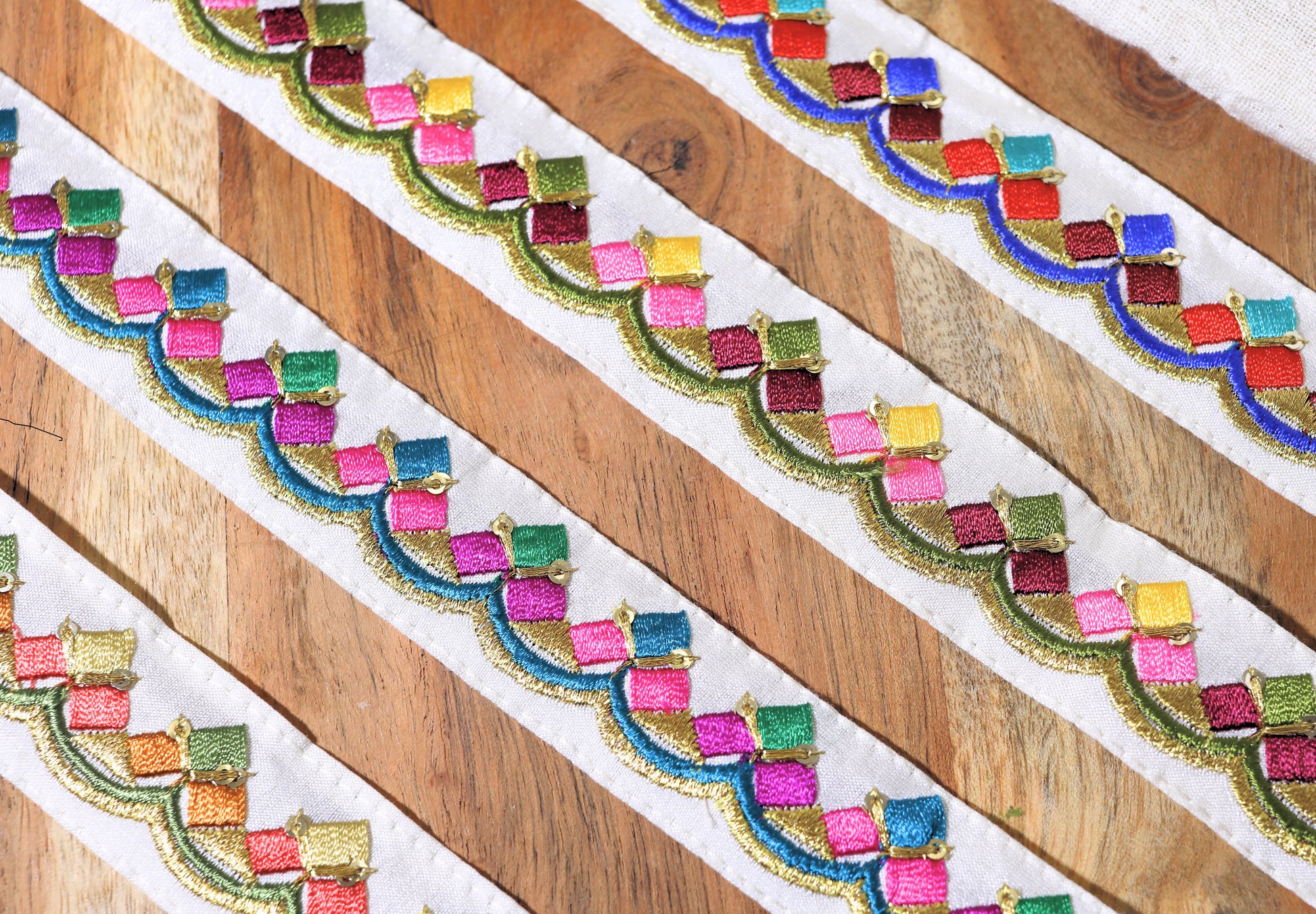 OD2502 Multicolor Geometric Embroidered Trim – Festive Collection