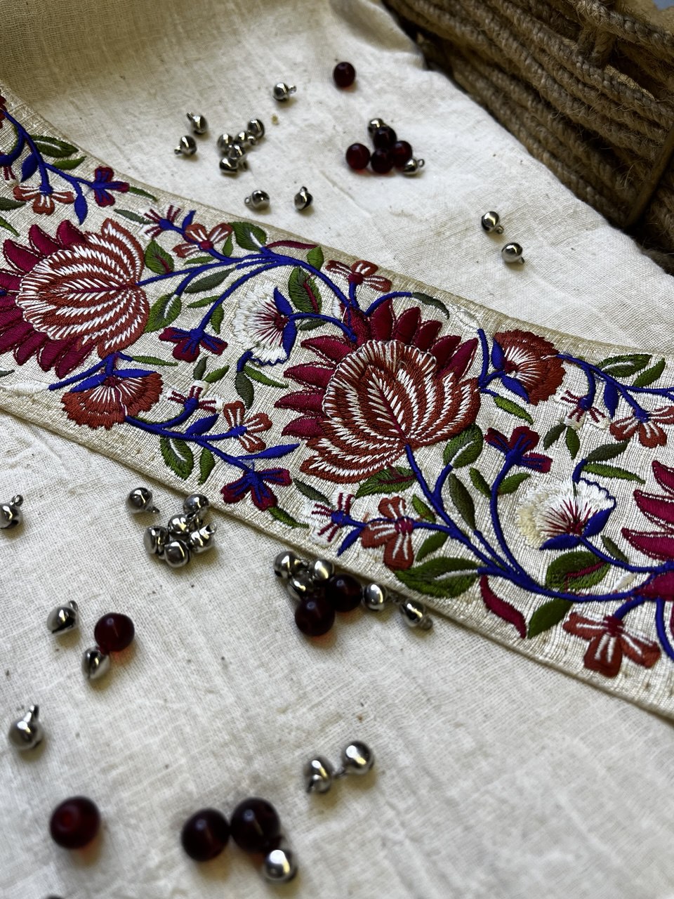 OD2505 Vibrant Floral Embroidered Trim