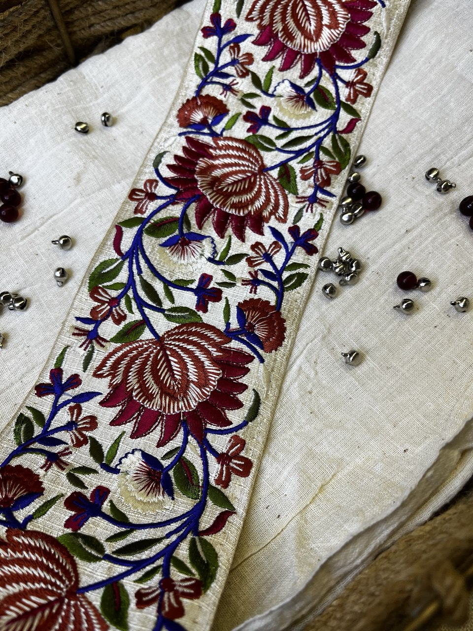 OD2505 Vibrant Floral Embroidered Trim