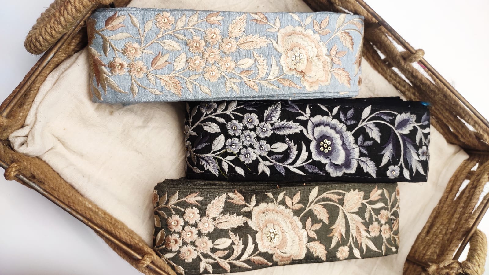 OD2501 Embroidered Floral Trim – Vintage Elegance Collection