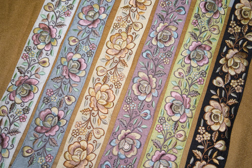 5525 Elegant Floral Embroidery Trim